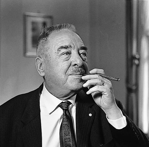 Porträt-Aufnahme Paul Haupt.