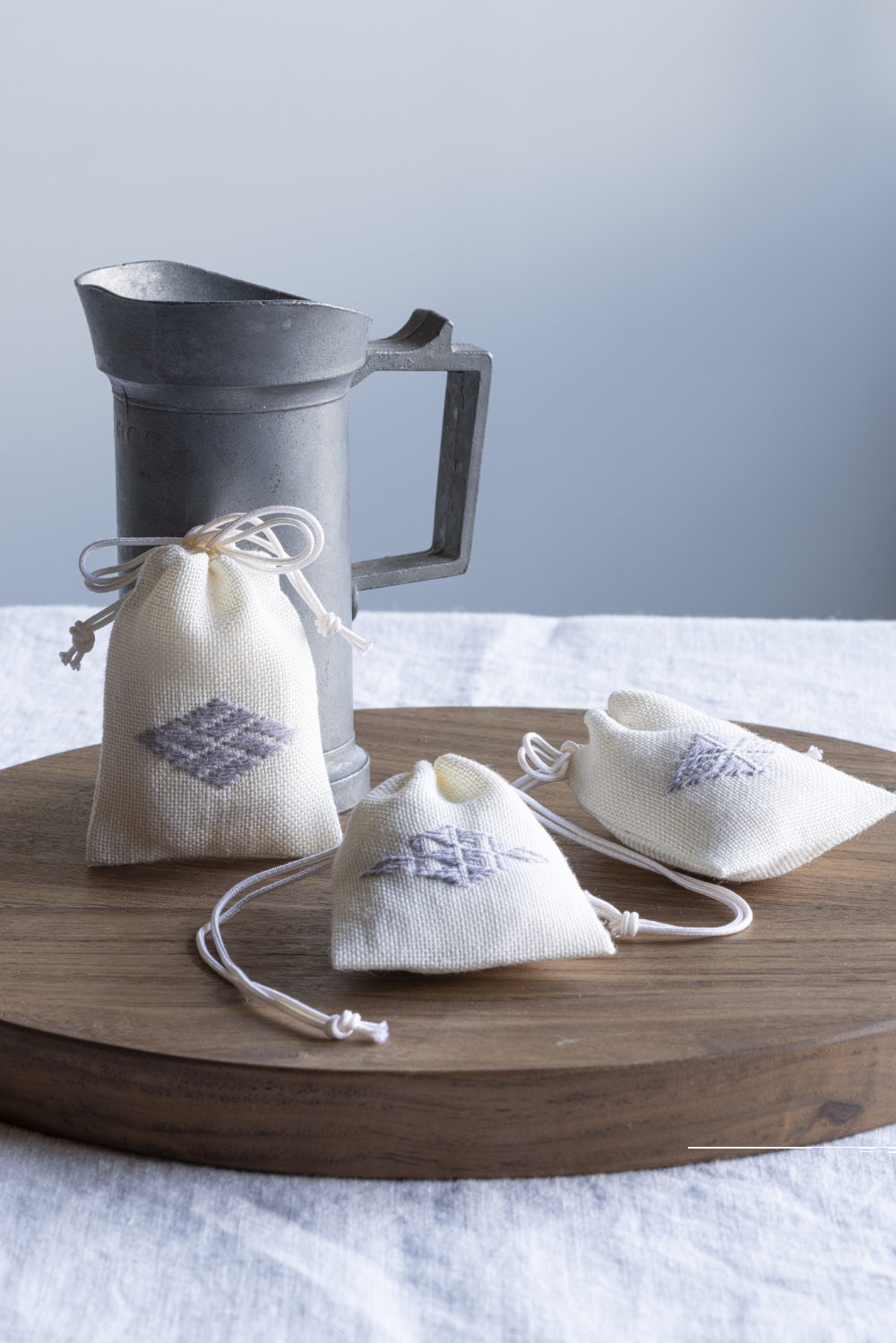 Japanische Muster sticken: Anleitung für Stoffsäckchen