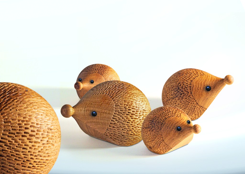 Holz prägen: Techniken & Individuelle Muster